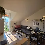 شقة New Design Flat With Ac, Wi-fi & Terrace