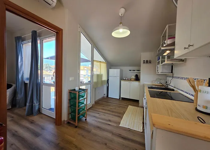 New Design Flat With Ac, Wi-fi & Terrace * Loano