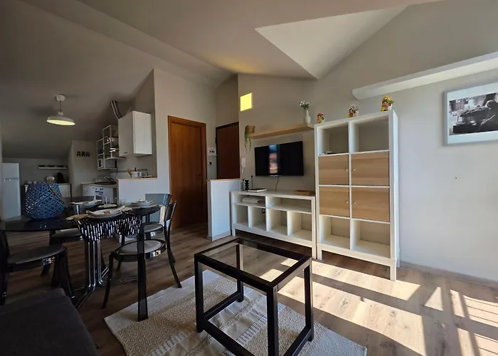 Lägenhet New Design Flat With Ac, Wi-fi & Terrace